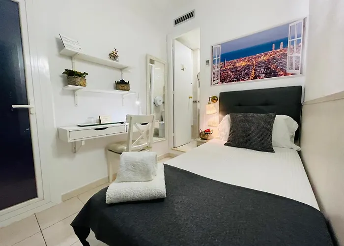 オスタル リェイダ ゲストハウス