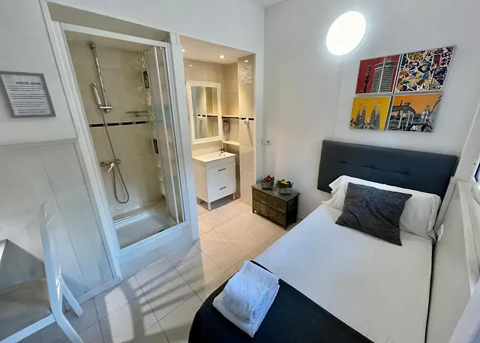 ゲストハウス オスタル リェイダ