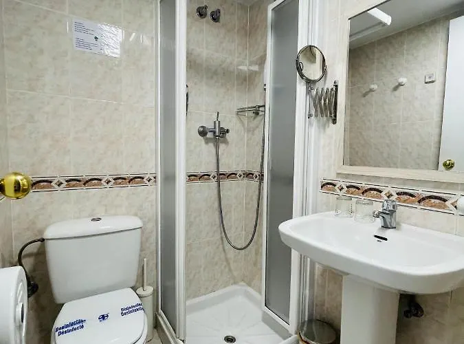 オスタル リェイダ バルセロナ