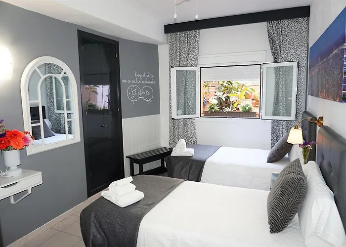 オスタル リェイダ ゲストハウス 4*