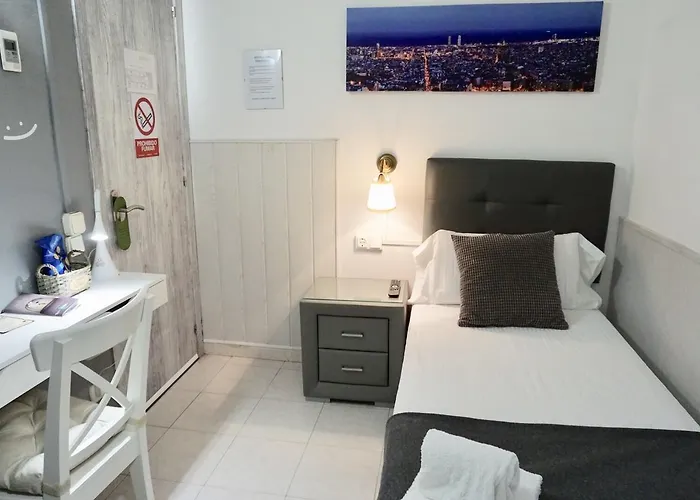 ゲストハウス オスタル リェイダ