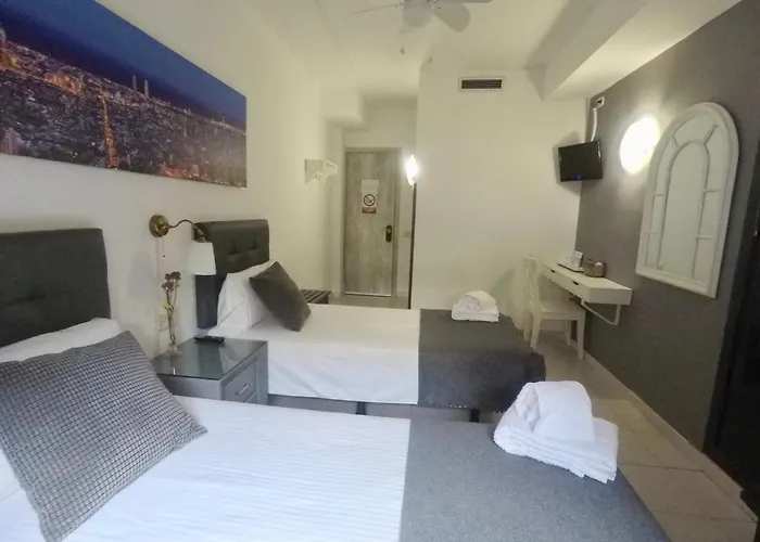 ゲストハウス オスタル リェイダ