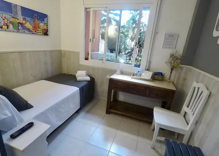 ゲストハウス オスタル リェイダ バルセロナ